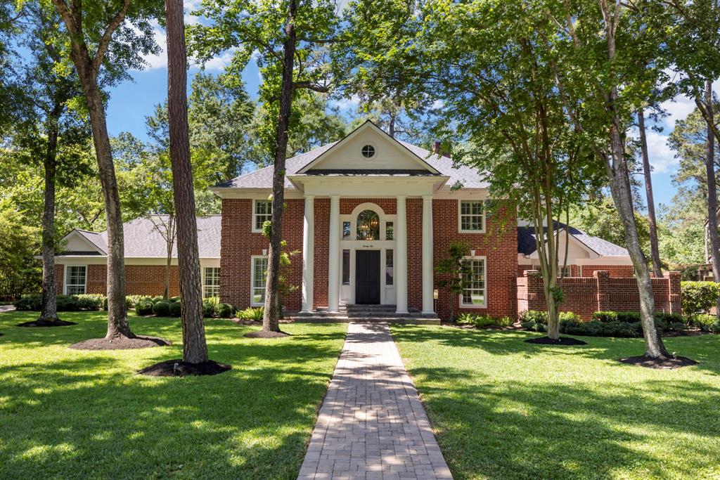 26 Southgate Drive, The Woodlands, Texas image 2