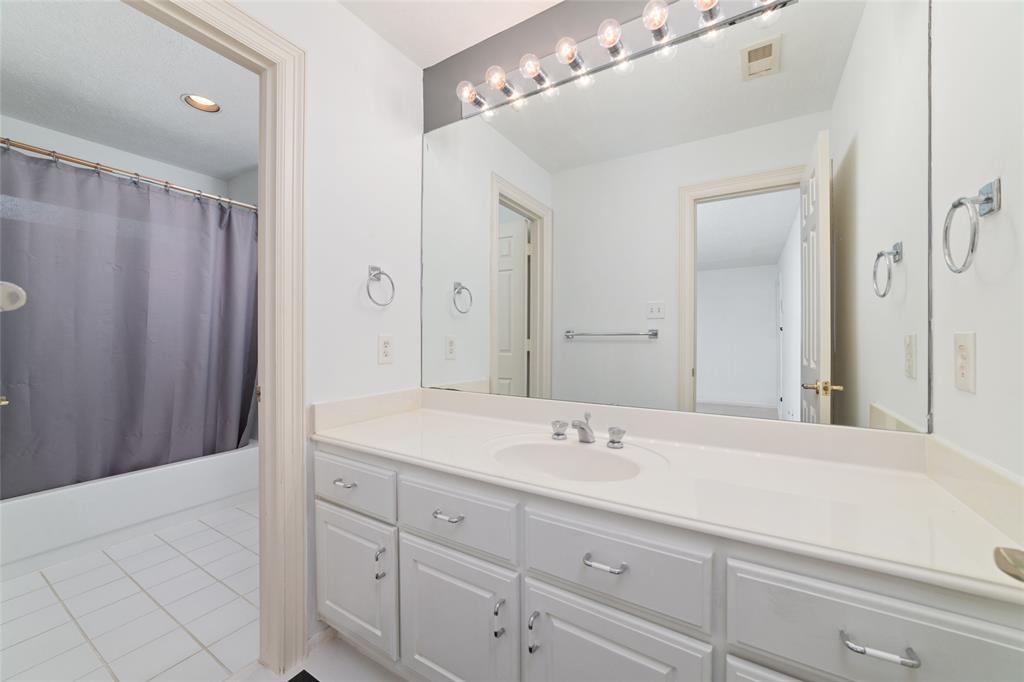 1647 Kelliwood Oaks Drive, Katy, Texas image 28