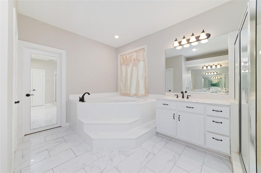 1647 Kelliwood Oaks Drive, Katy, Texas image 18