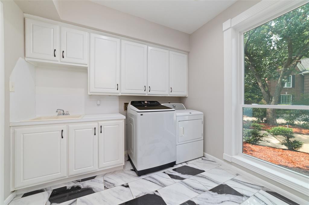 1647 Kelliwood Oaks Drive, Katy, Texas image 36