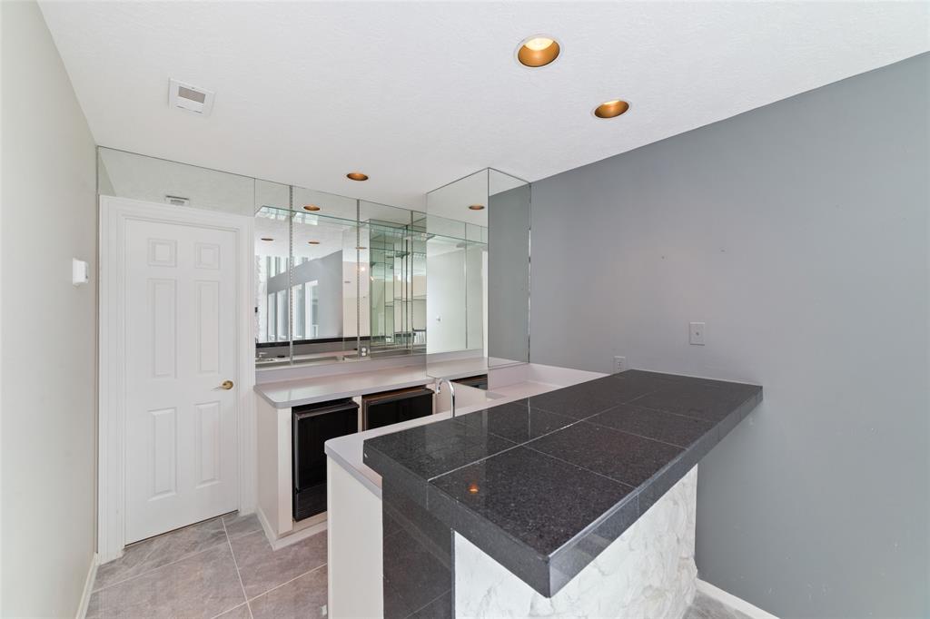 1647 Kelliwood Oaks Drive, Katy, Texas image 24