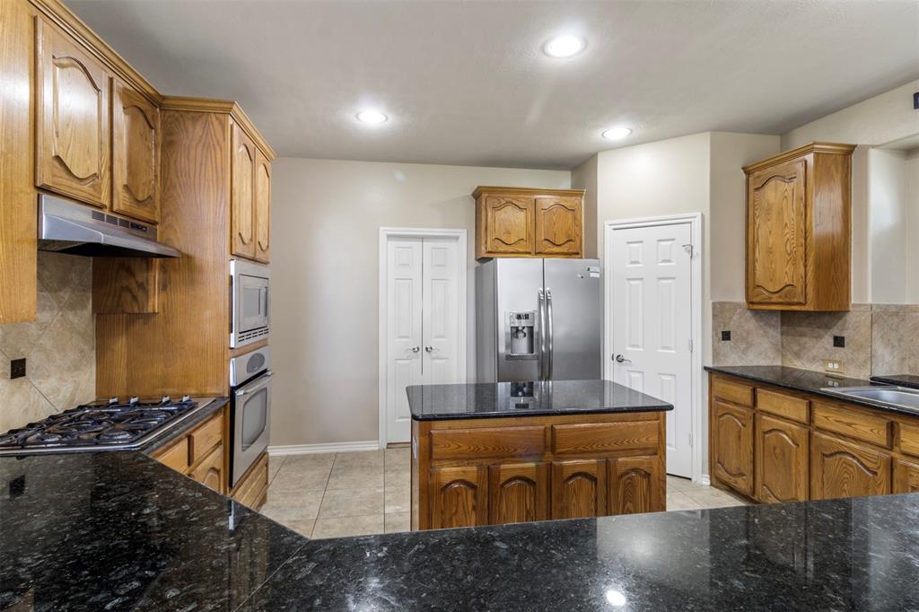 4622 Mariner Reef Way