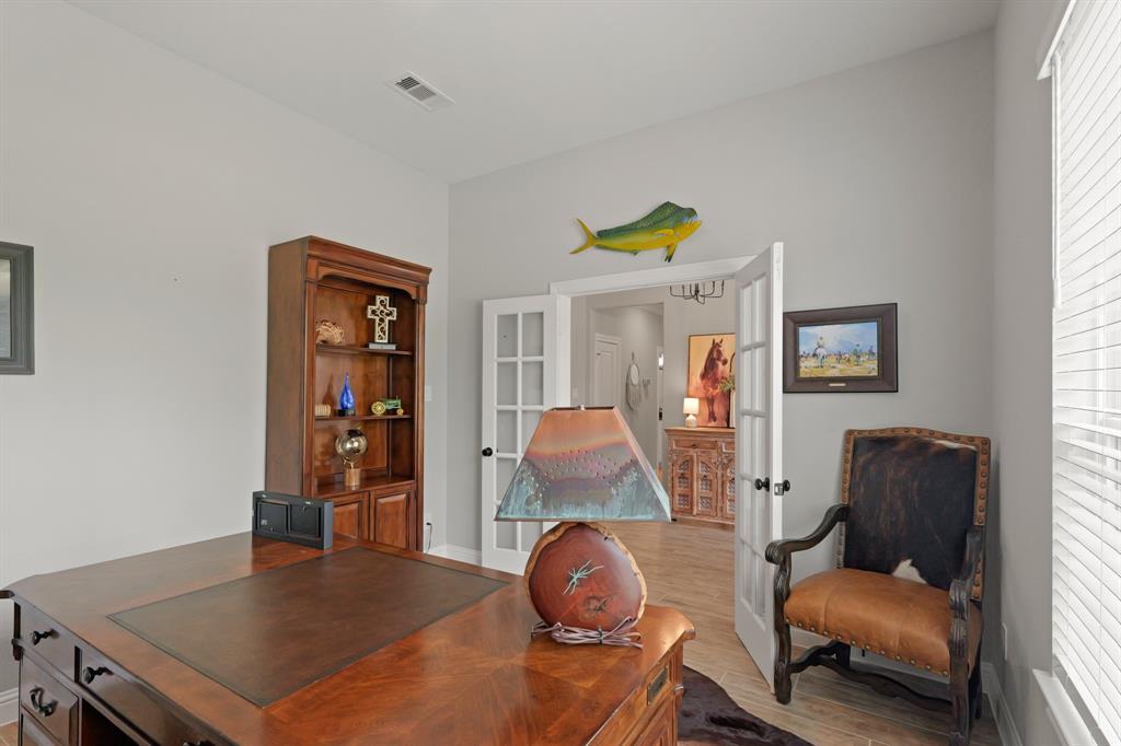 1603 Country Club Drive