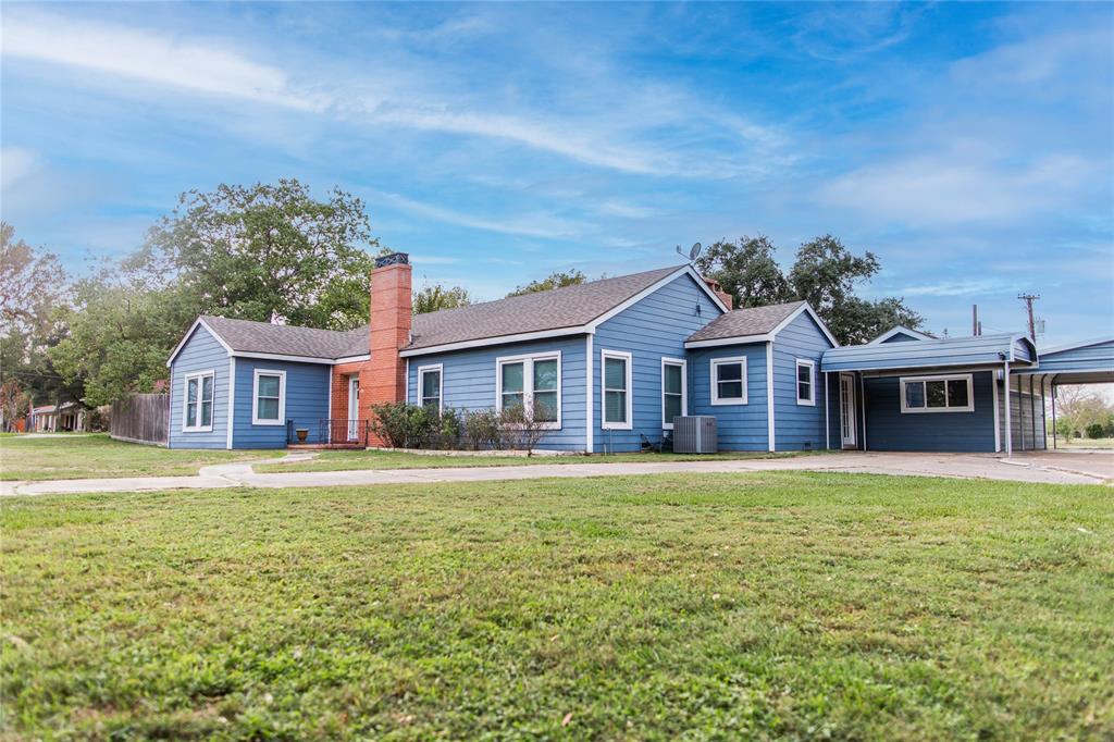 603 S Mccarty Avenue, Eagle Lake, Texas image 2