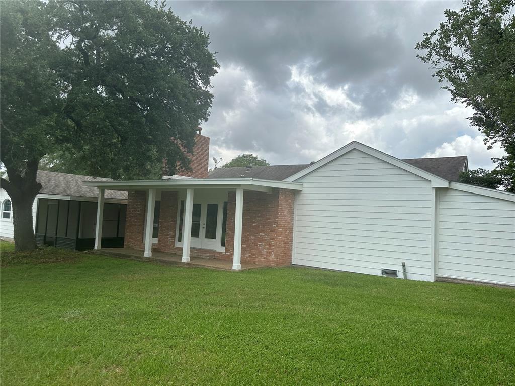 603 S Mccarty Avenue, Eagle Lake, Texas image 3