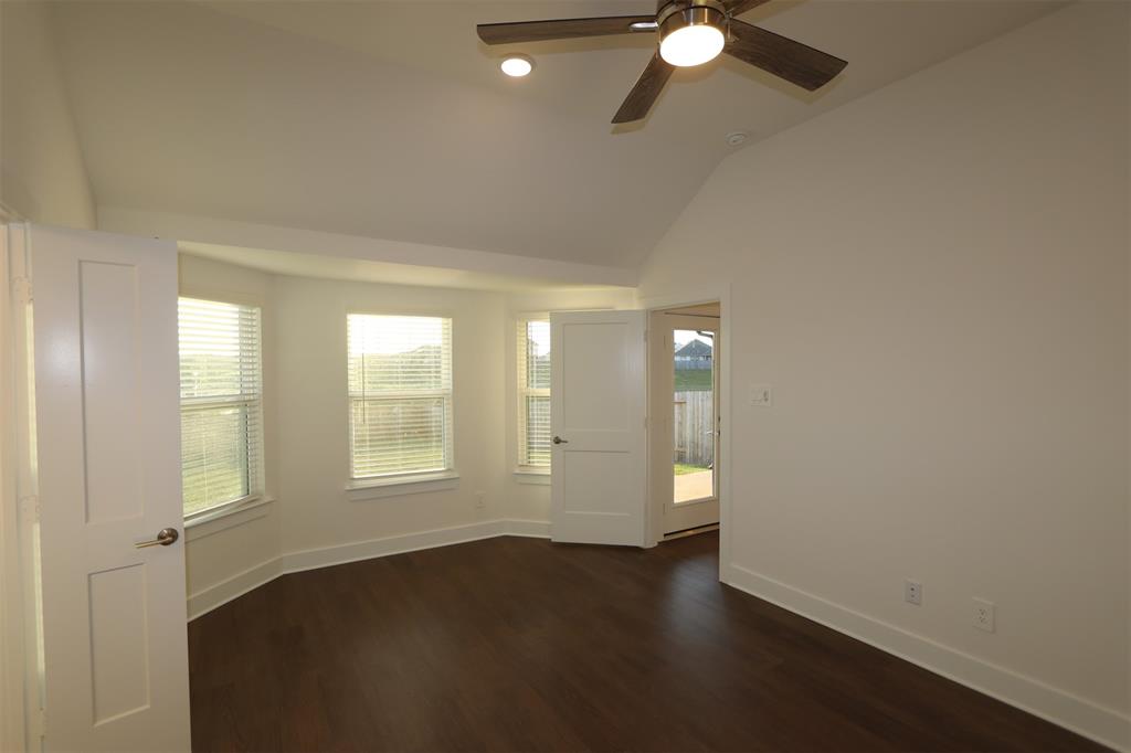 569 Bluebell Maiden Court, Magnolia, Texas image 10