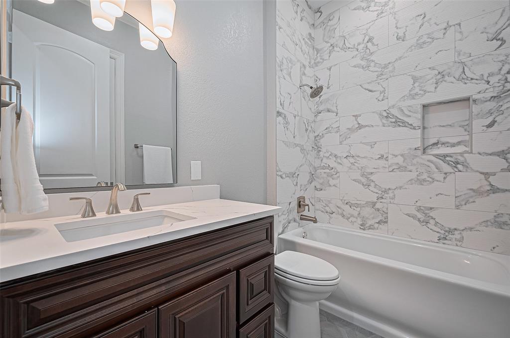 15 W Shore Drive, Montgomery, Texas image 27