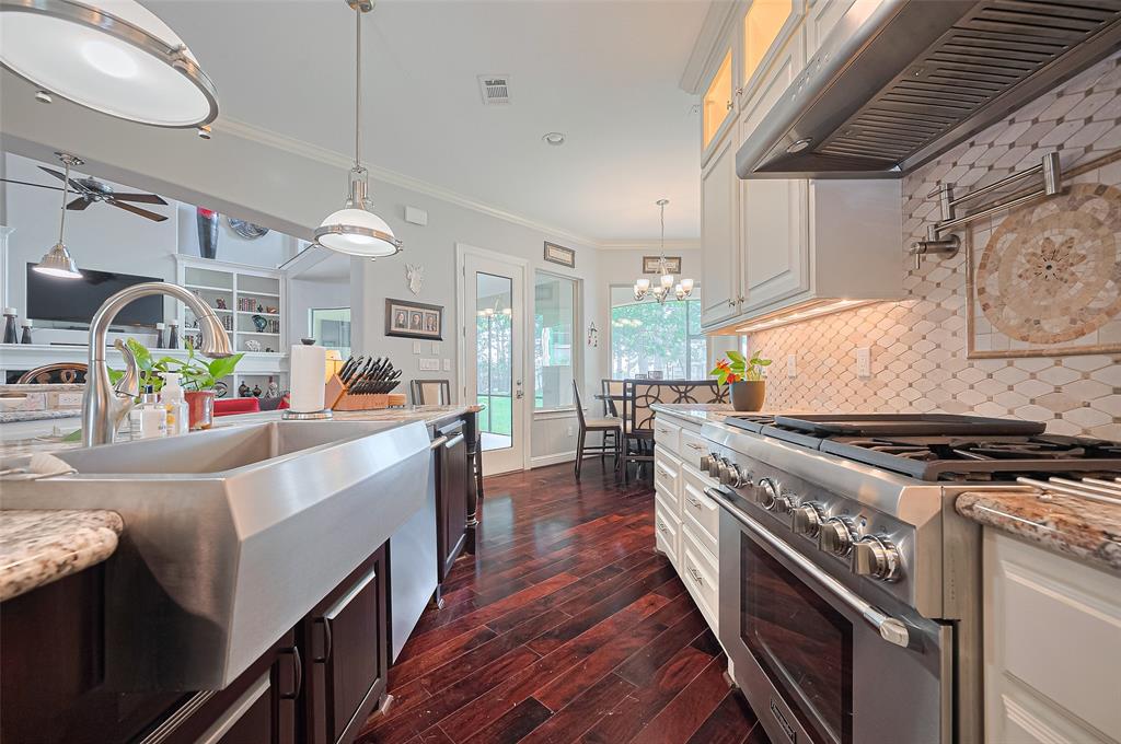 15 W Shore Drive, Montgomery, Texas image 18