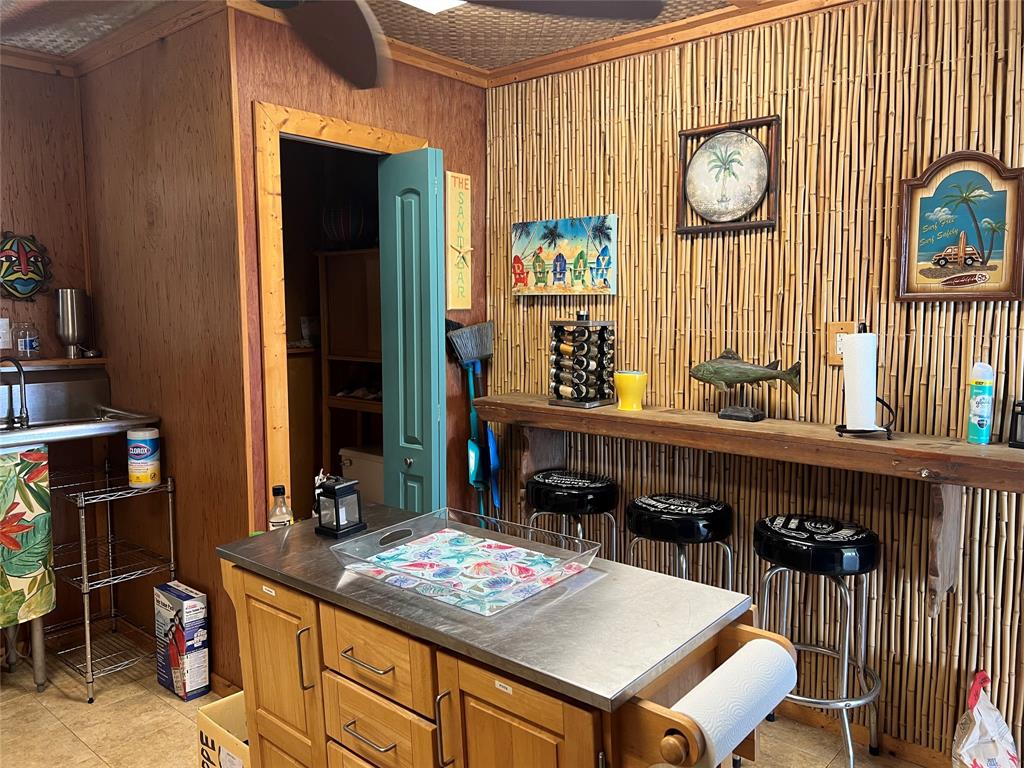 930 West Lane, Crystal Beach, Texas image 24