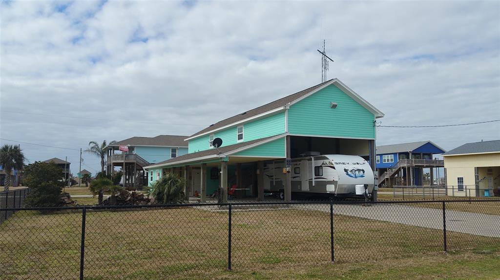 930 West Lane, Crystal Beach, Texas image 11