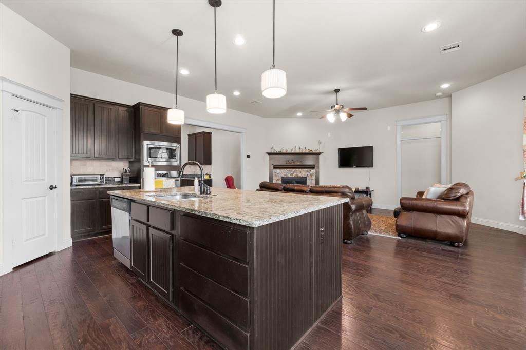 122 Cherry Oak Lane, Montgomery, Texas image 11