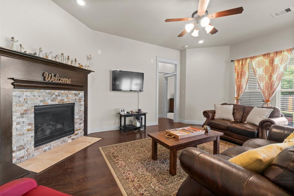 122 Cherry Oak Lane, Montgomery, Texas image 6