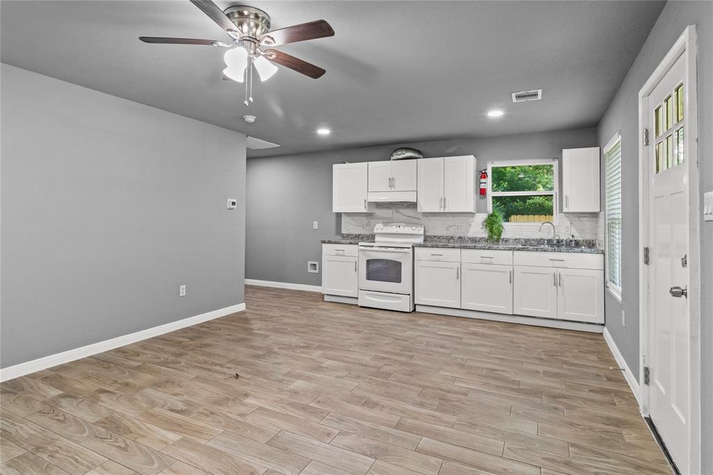 408 Love Avenue, Cleveland, Texas image 10