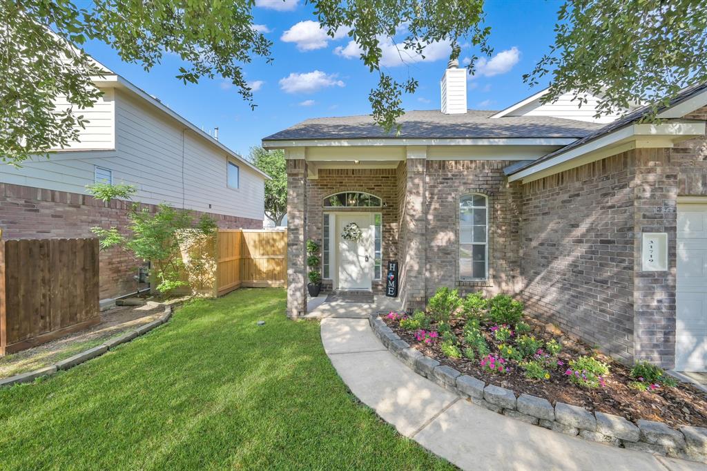 31719 Regal Park Court, Conroe, Texas image 2