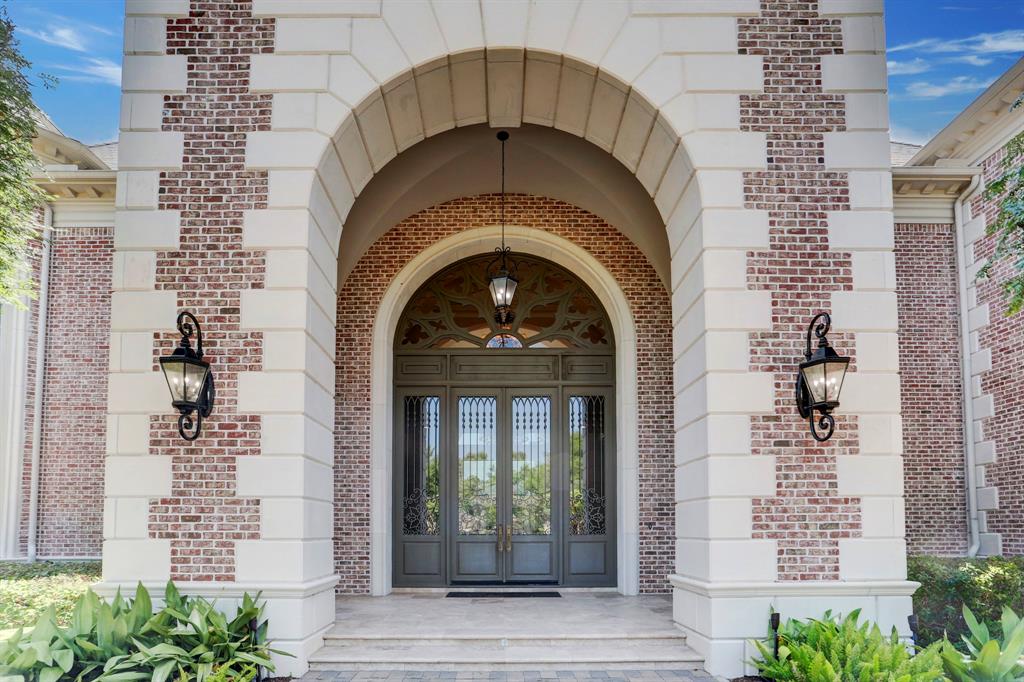 5 Cypress Valley Court