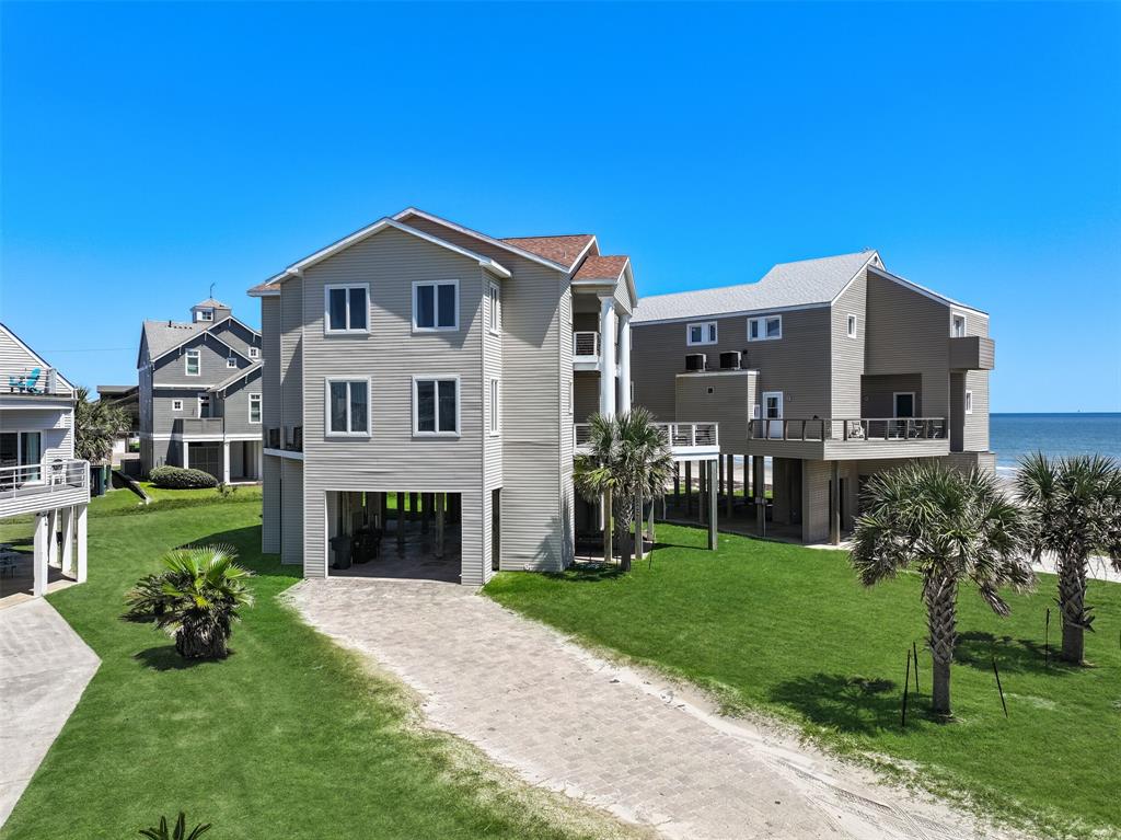 4242 Sandpiper Lane, Galveston, Texas image 1