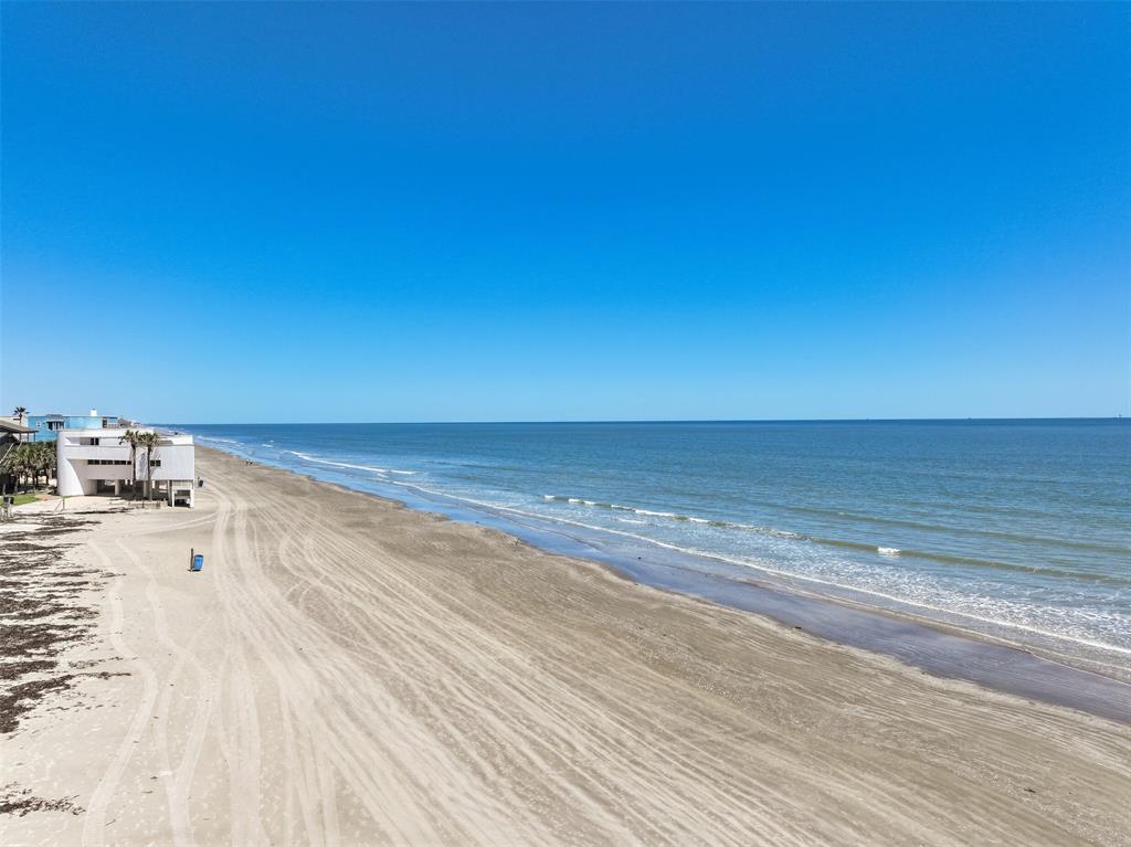 4242 Sandpiper Lane, Galveston, Texas image 11
