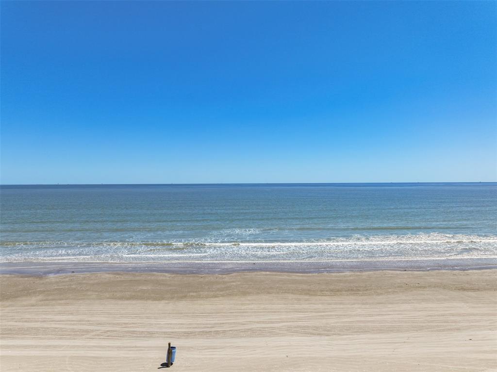 4242 Sandpiper Lane, Galveston, Texas image 9