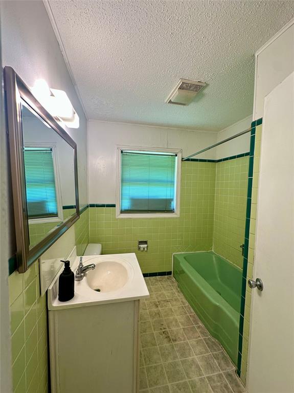 3605 Lawn Oak Drive, Orange, Texas image 19