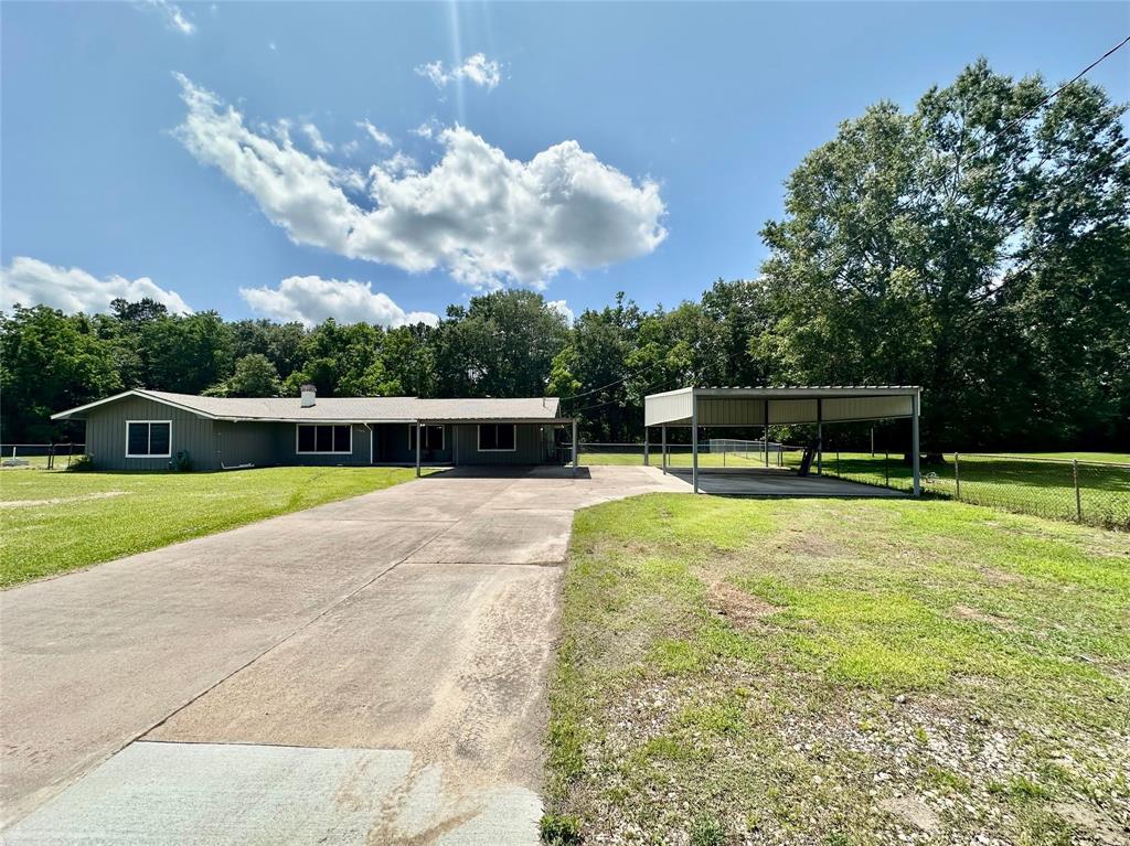 3605 Lawn Oak Drive, Orange, Texas image 3