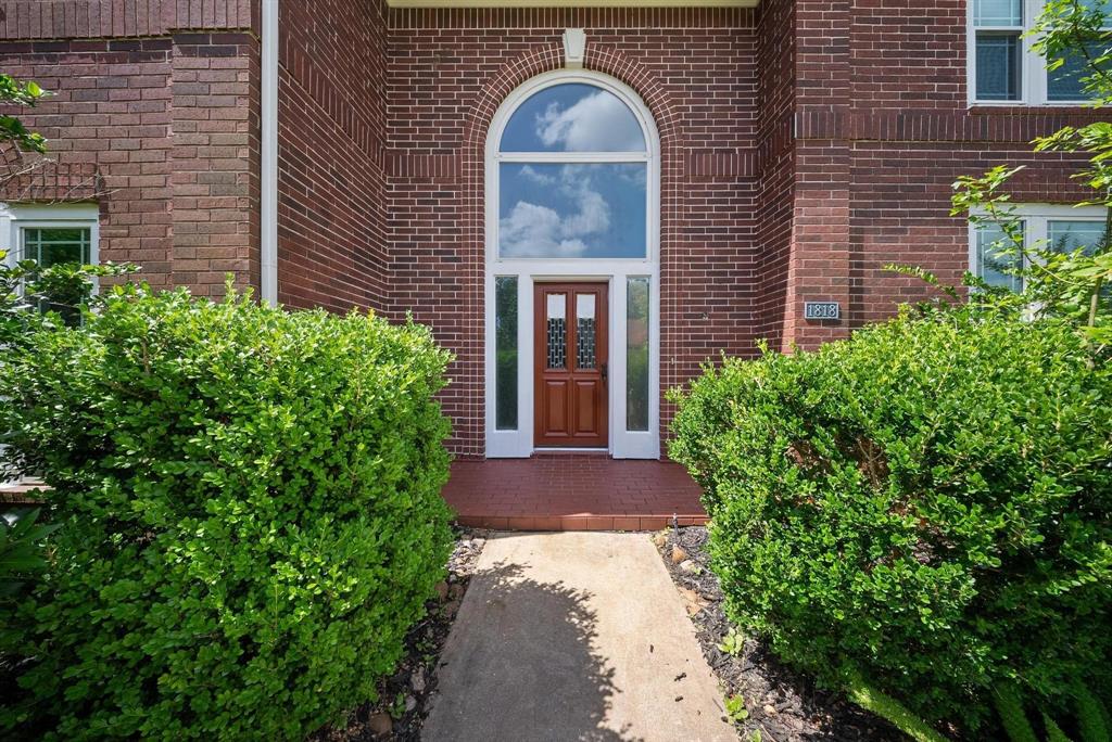 1818 Hillgreen Drive