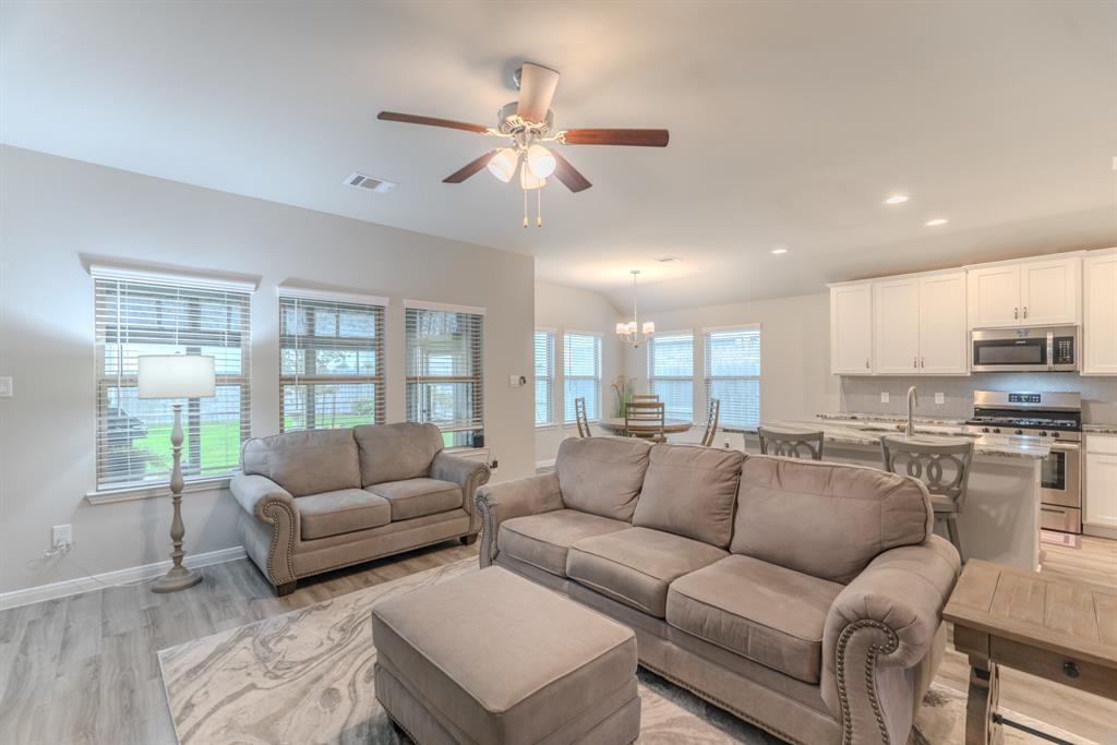 3421 Fawnwood Drive, Texas City, Texas image 7