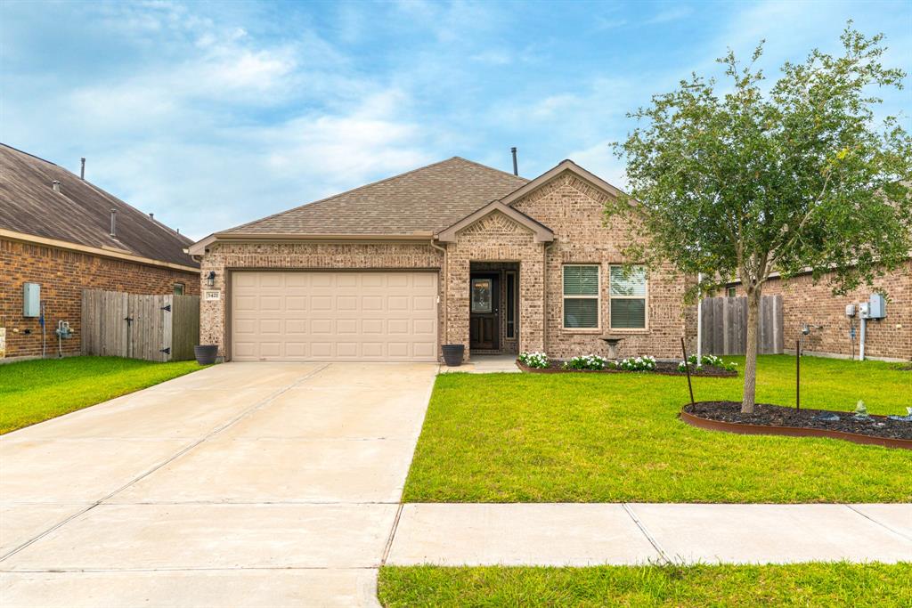 3421 Fawnwood Drive, Texas City, Texas image 2