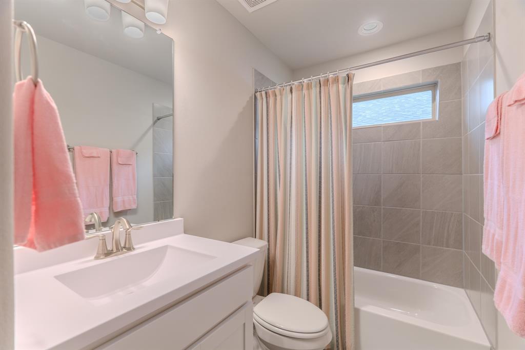 3421 Fawnwood Drive, Texas City, Texas image 29