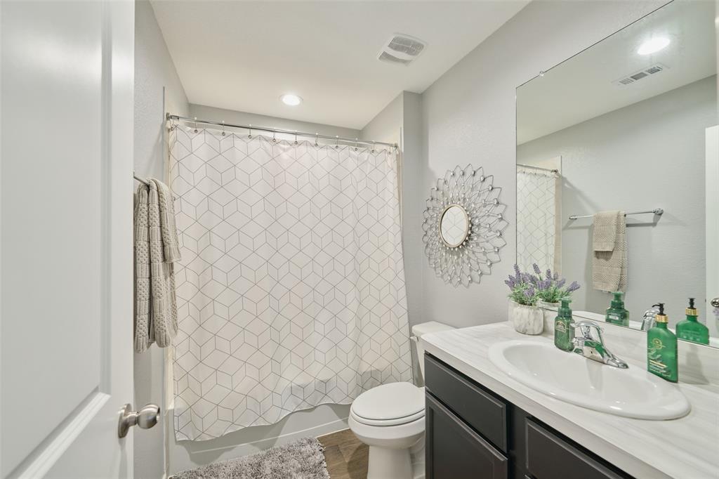 16953 Rich Pines Drive, Conroe, Texas image 33