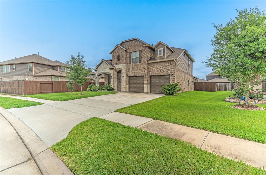 4522 Hidden Oaks Way