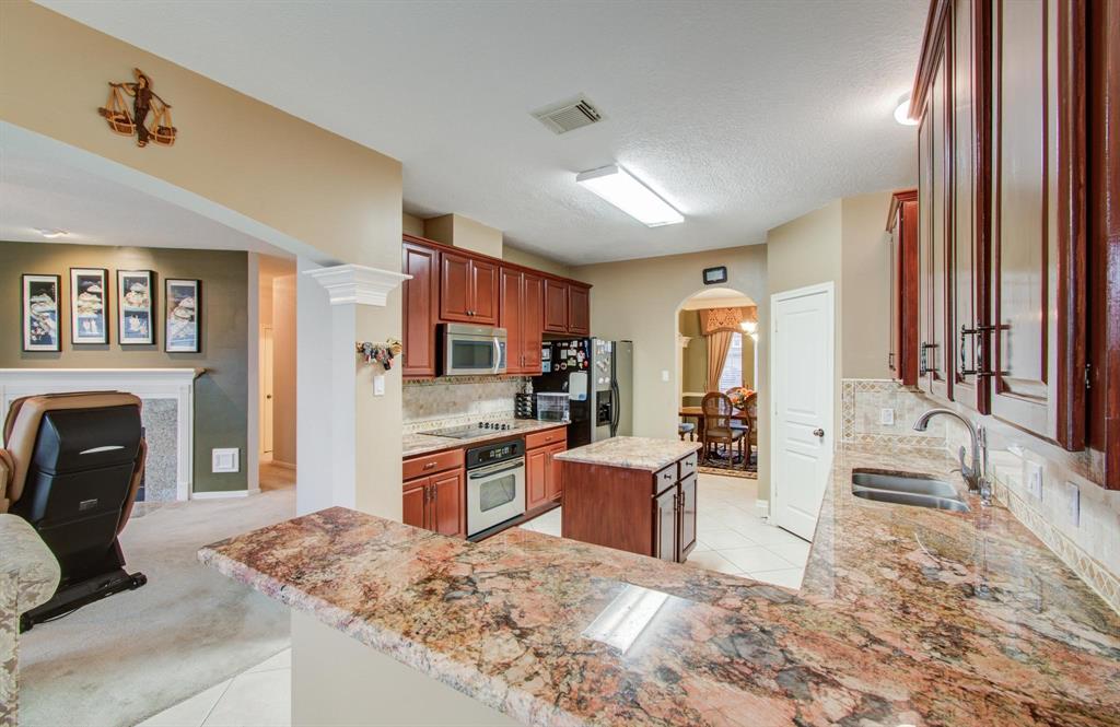 11939 Galentine Point, Cypress, Texas image 17