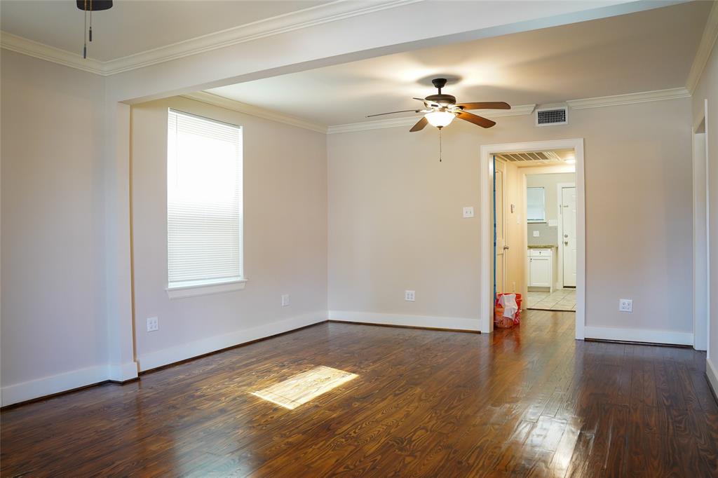 2812 Avenue M 1