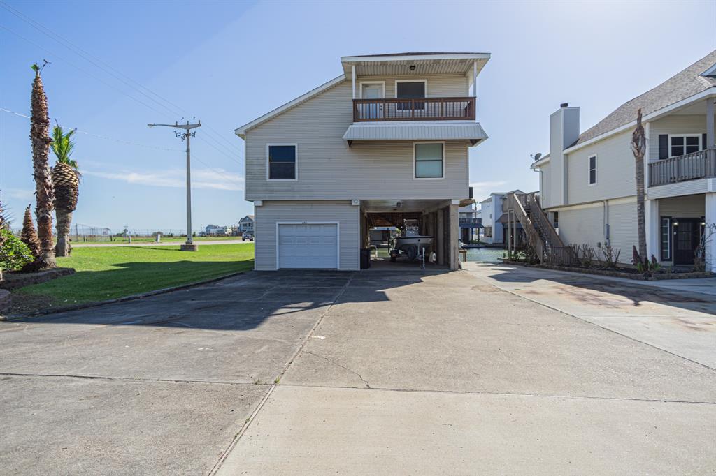 301 Commander Drive