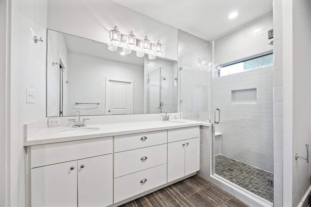 904 James Street, Houston, Texas image 4
