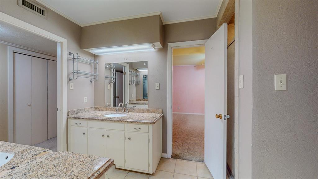 4695 Gladys Avenue, Beaumont, Texas image 40