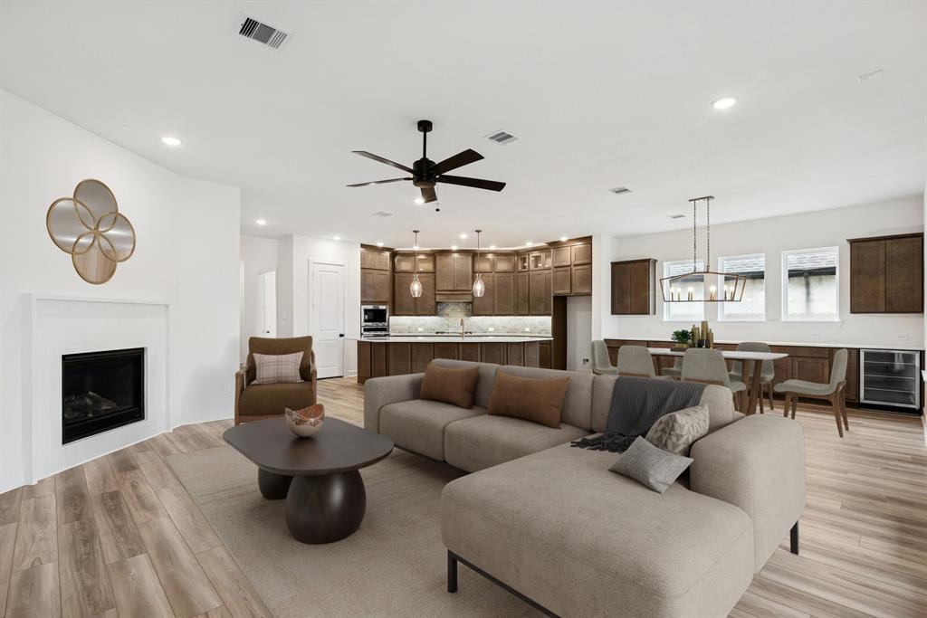 21848 Victory Green Way