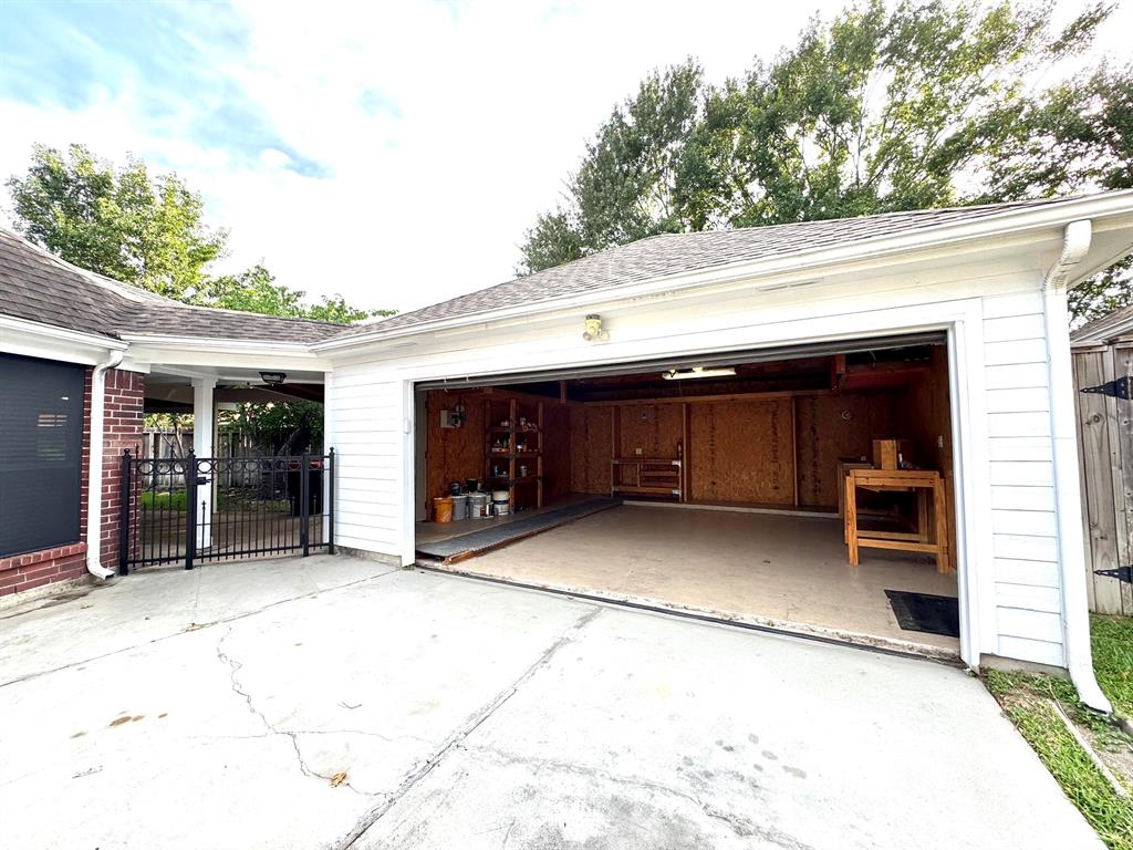 6119 Plantation Bay Drive, Katy, Texas image 33