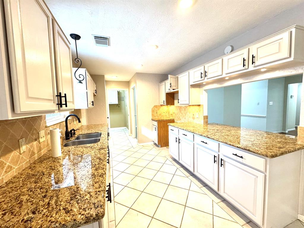 6119 Plantation Bay Drive, Katy, Texas image 13