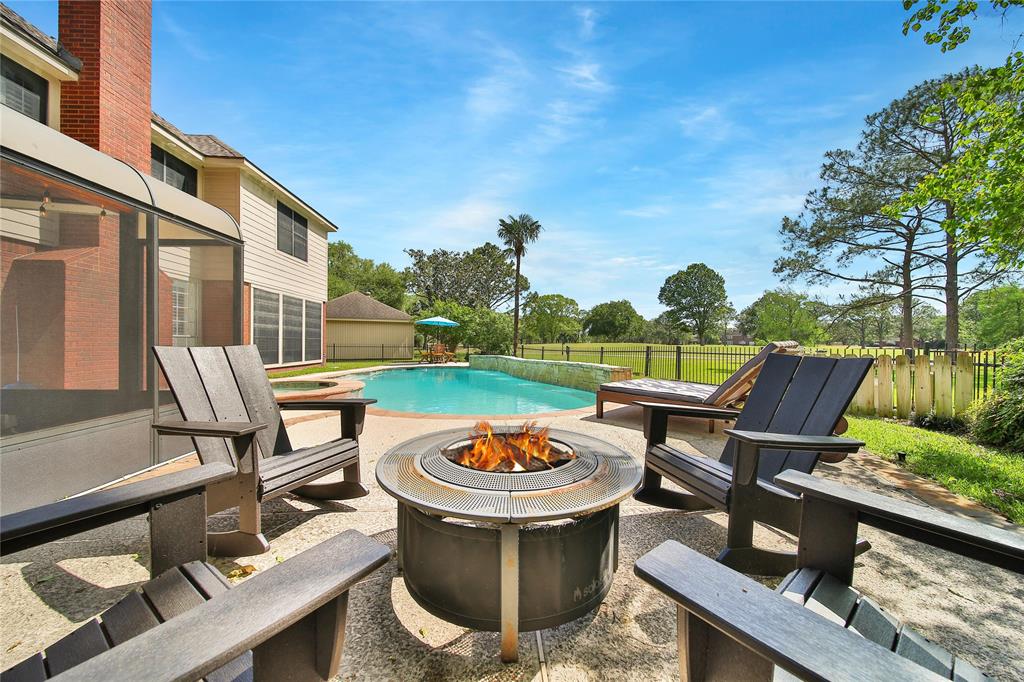 2116 Firestone Court, League City, Texas image 5