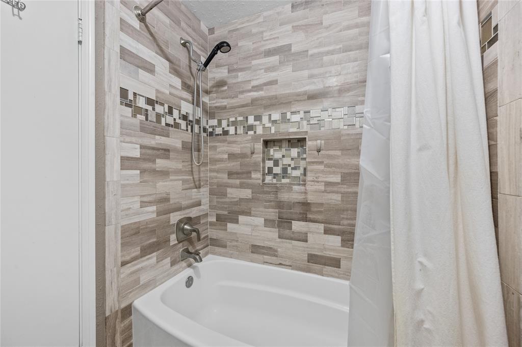19702 Sweet Forest Lane, Humble, Texas image 25