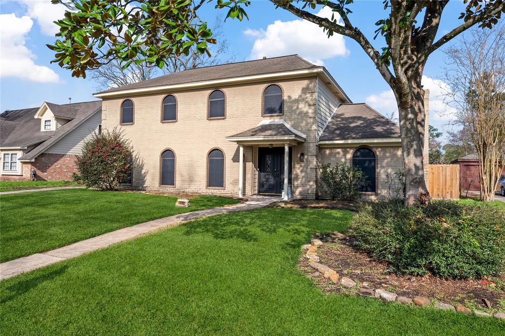 19702 Sweet Forest Lane, Humble, Texas image 2