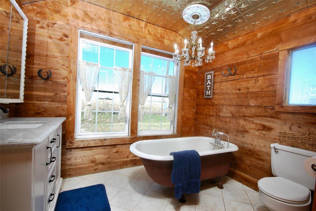 4228 County Road 256, Moulton, Texas image 23