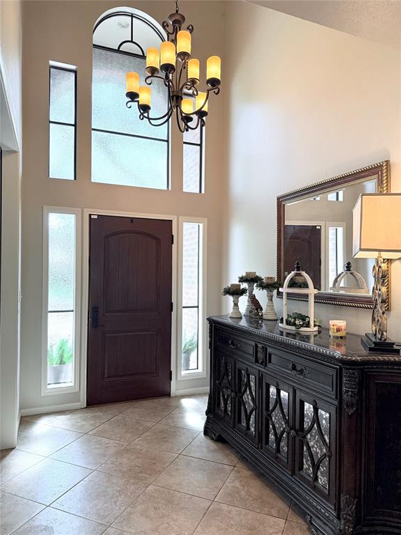 1210 Meadow Creek Drive, El Campo, Texas image 2
