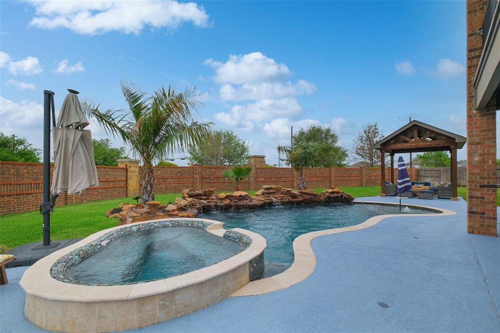 8802 Andes Ridge Lane, Richmond, Texas image 1