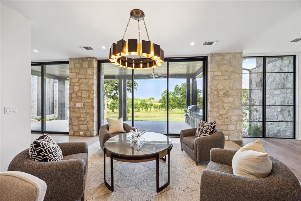 102 Labrador Lane, Columbus, Texas image 21
