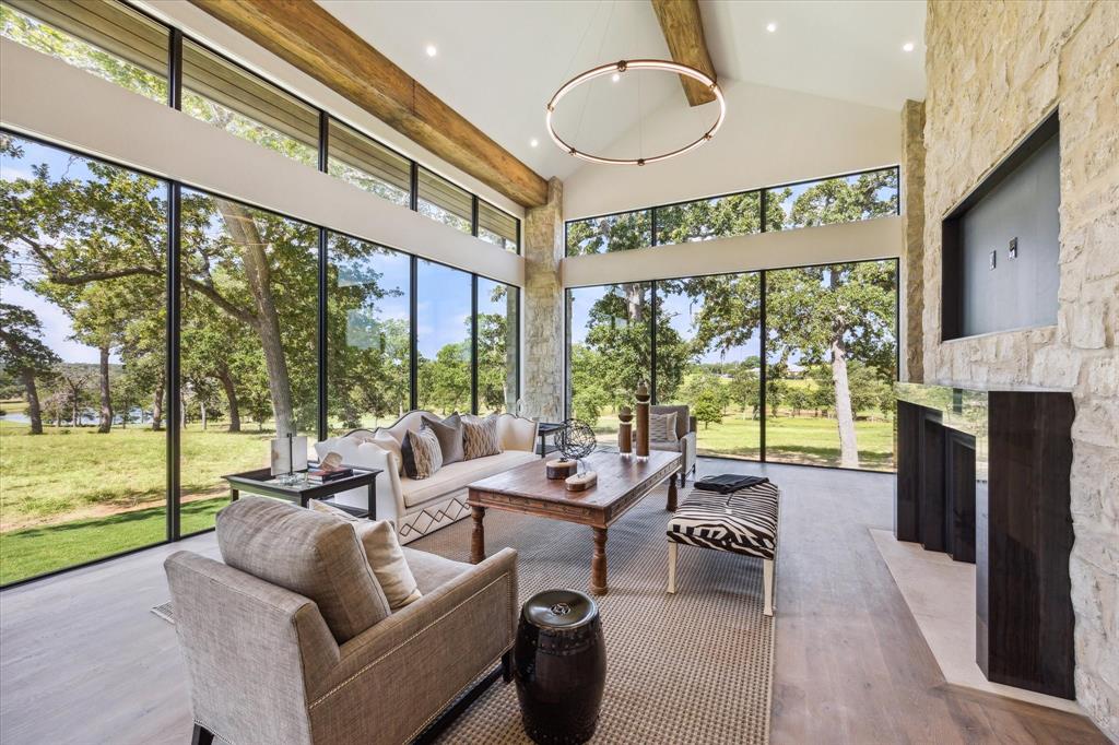 102 Labrador Lane, Columbus, Texas image 14