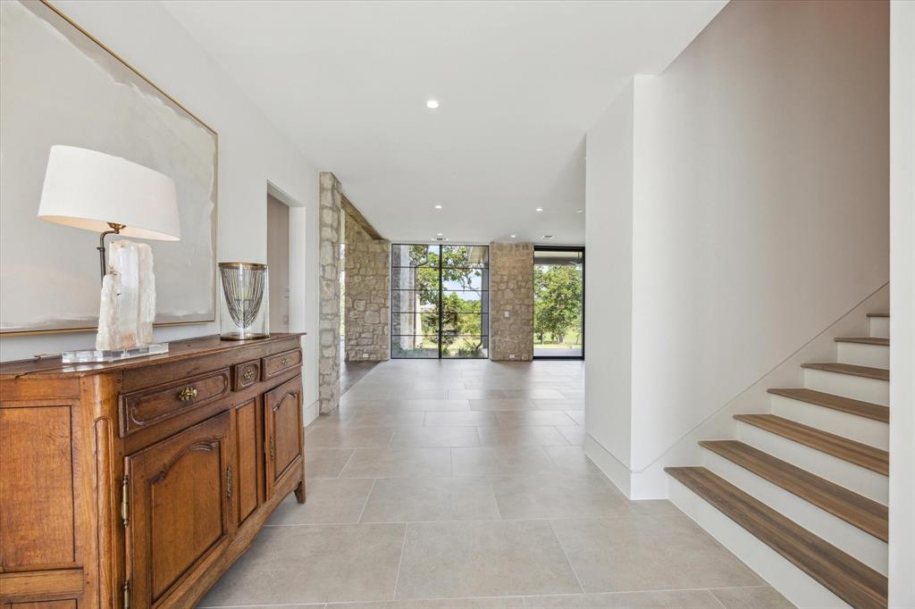 102 Labrador Lane