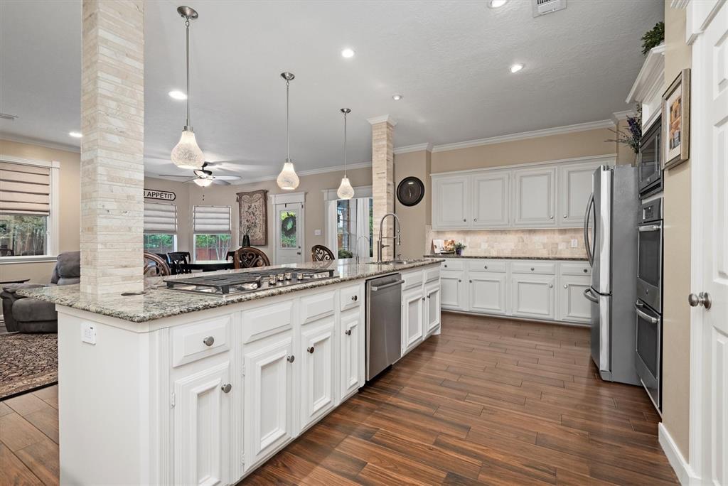 16022 Stewarts Grove Drive, Spring, Texas image 13