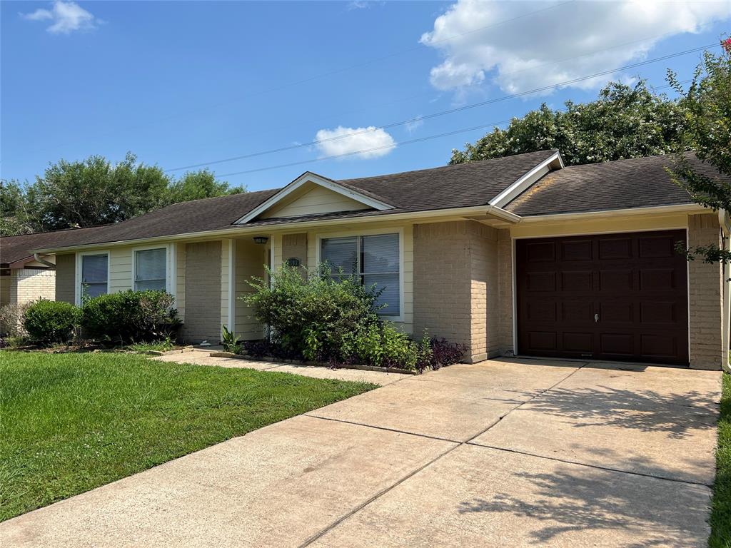 2503 Ironclad Drive, League City, Texas image 2