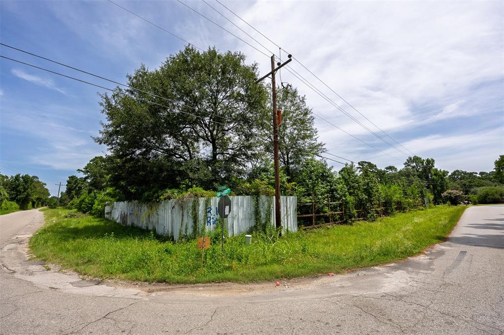 0 Oak Wood Dr Corner